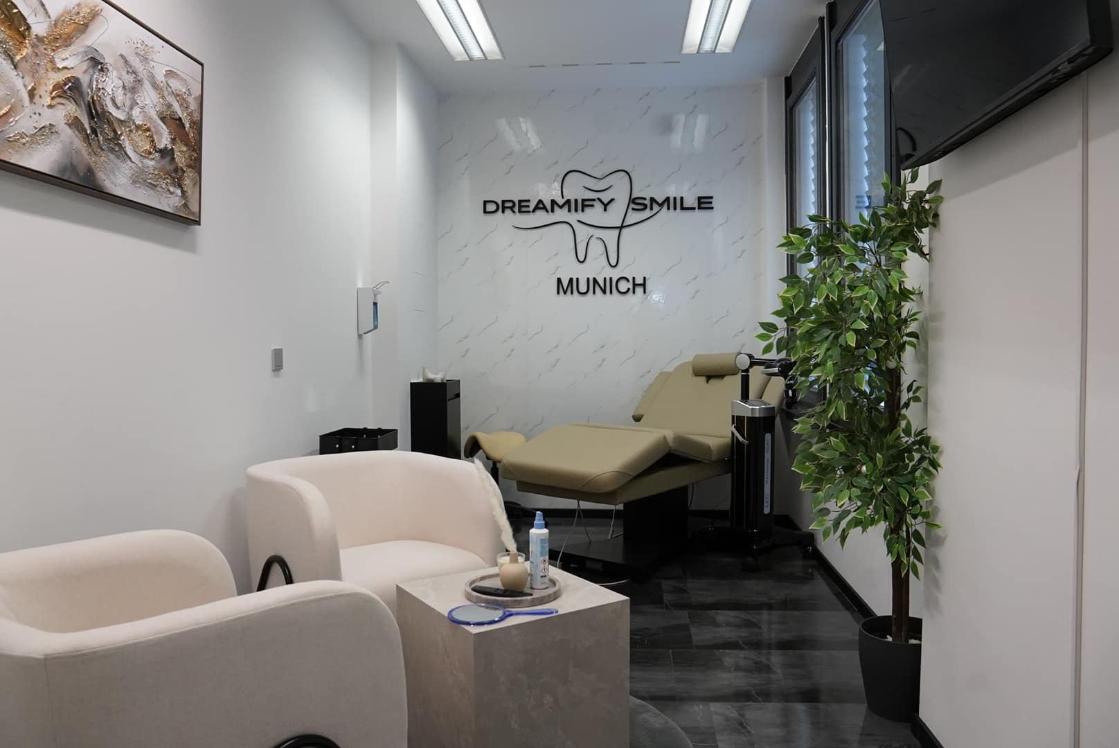 Dreamify Smile Studio für Zahnaufhellung & Bleaching in München